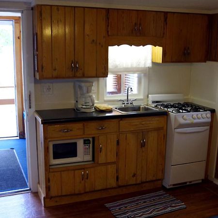 Edgewater Inn & Cottages Eagle River Quarto foto