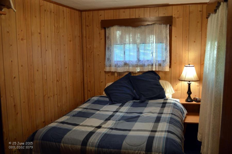 Edgewater Inn & Cottages Eagle River Quarto foto
