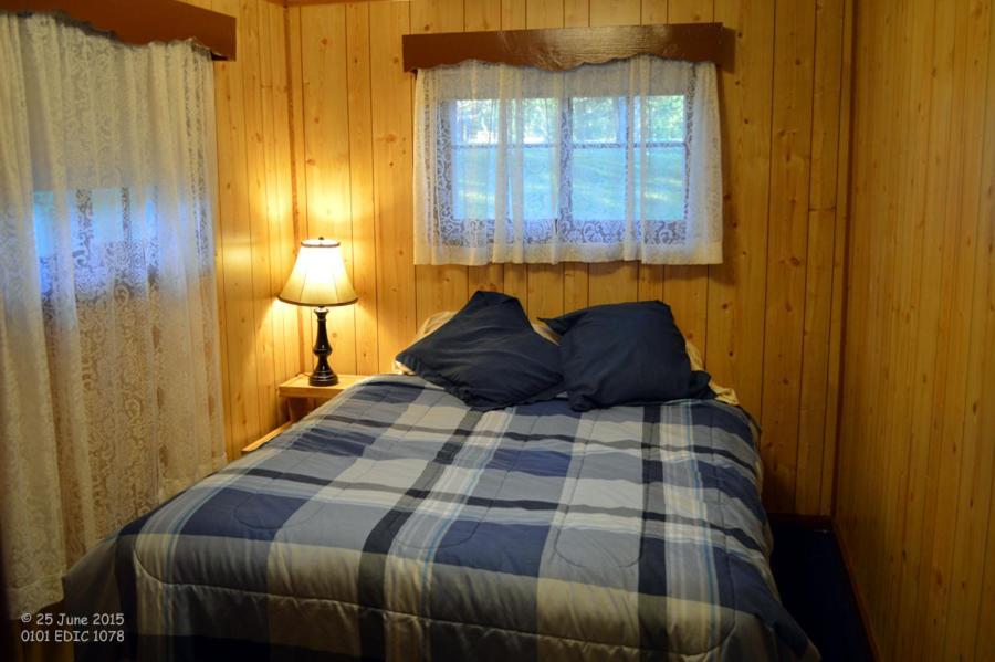 Edgewater Inn & Cottages Eagle River Quarto foto