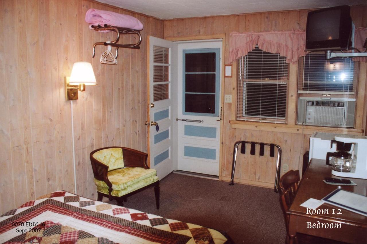 Edgewater Inn & Cottages Eagle River Quarto foto