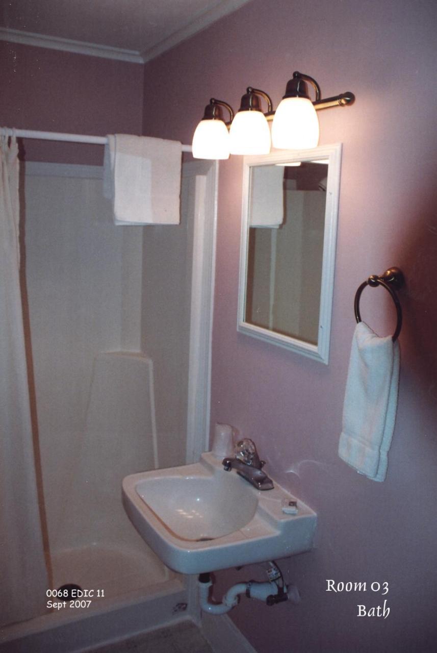 Edgewater Inn & Cottages Eagle River Quarto foto