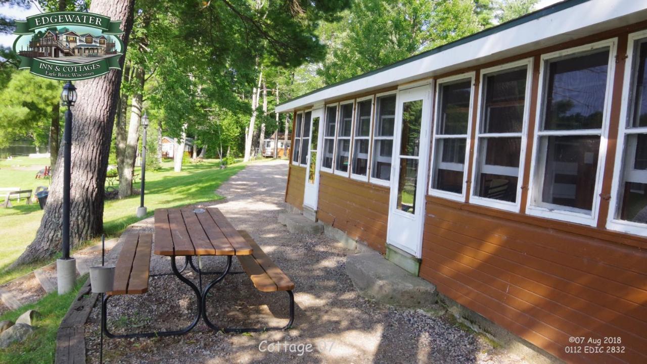 Edgewater Inn & Cottages Eagle River Quarto foto